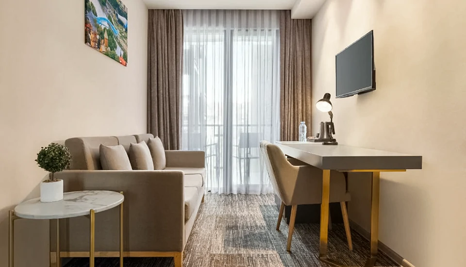 هتل رامادا بای ویندهام تفلیس اولد سیتی